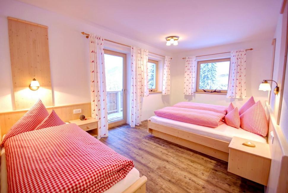 Landhaus Alpenjaeger Hainzenberg Habitación foto